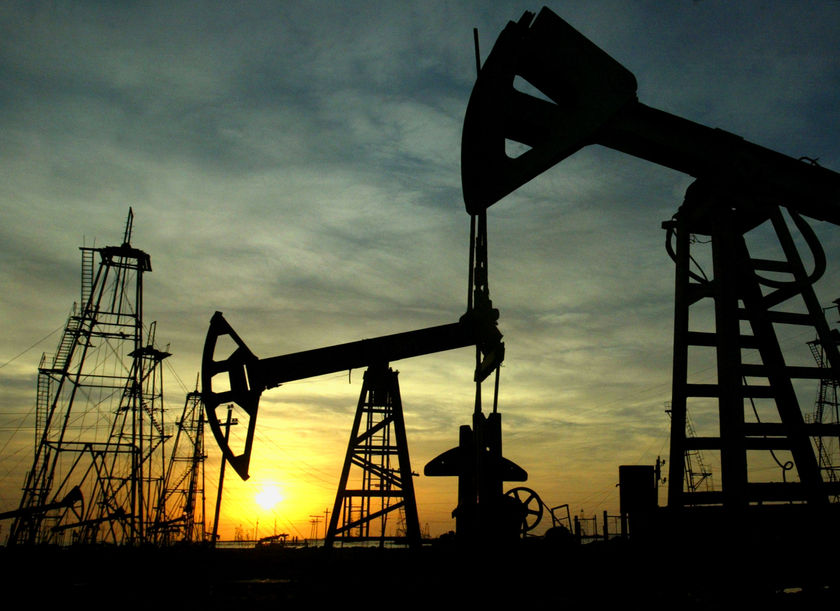 بررسی سیستم حقوق و دستمزد در شركت نفت